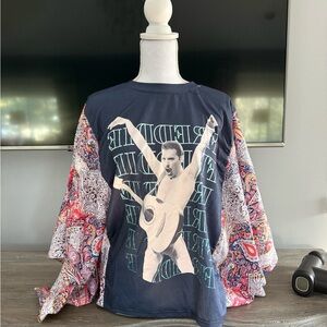 Freddie Mercury Graphic Print Flutter Sleeve Women's Top